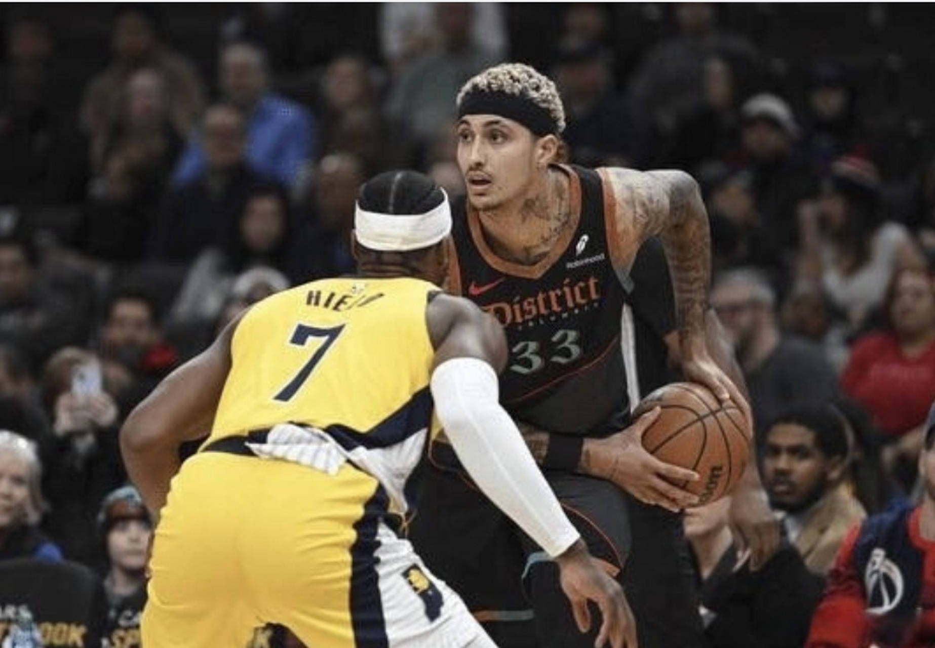 步行者队内部矛盾曝光，球队积极化解危机