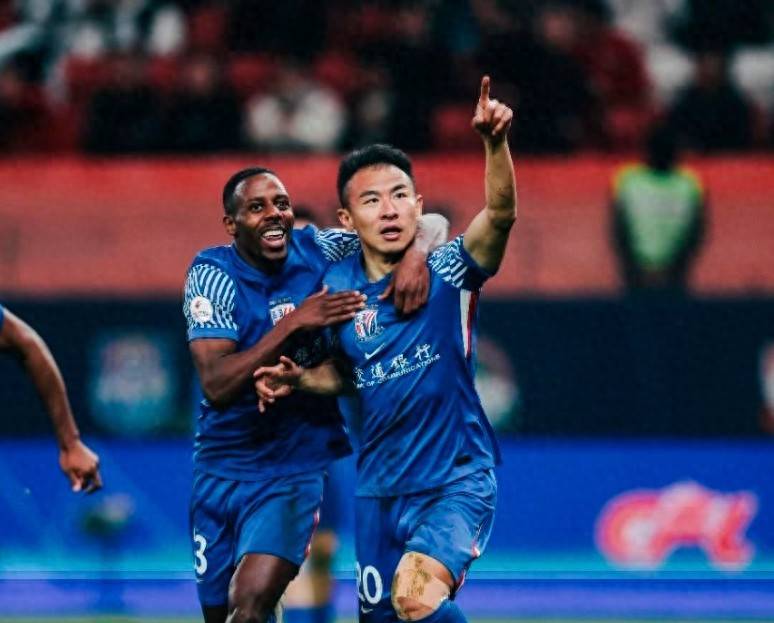 爱游戏官方入口-上海申花客场战胜天津泰达，重回胜利之路