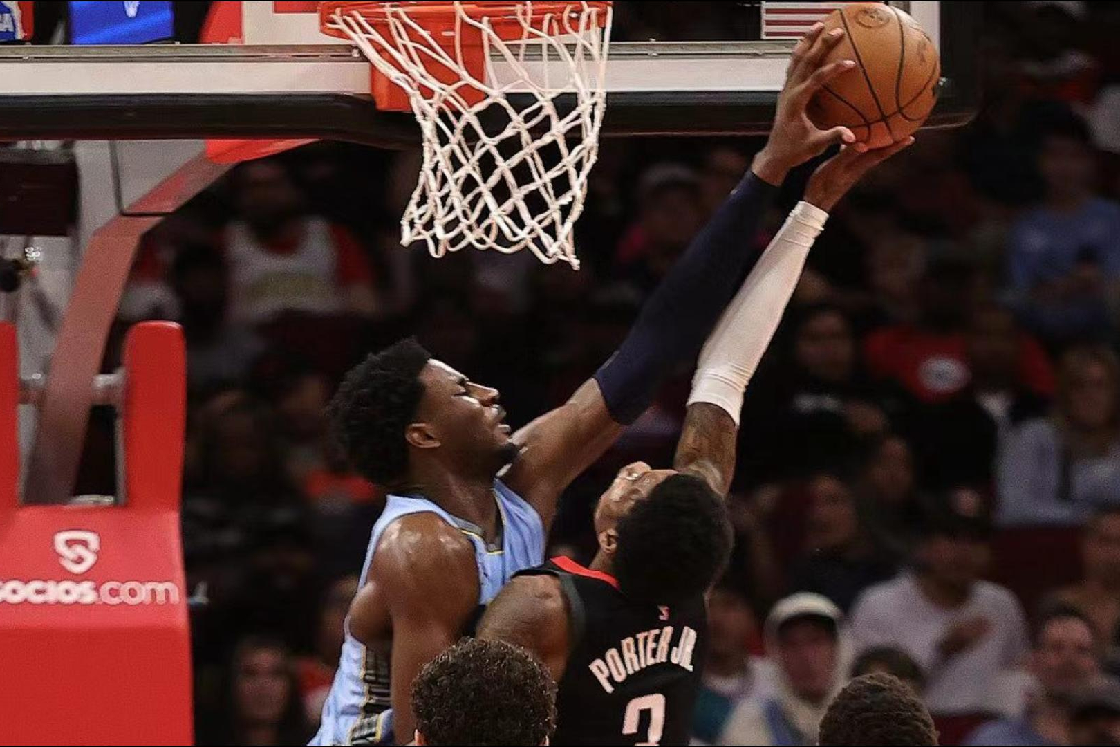 火箭客场横扫尼克斯,全队稳定发挥 火箭客场横扫尼克斯,全队稳定发挥