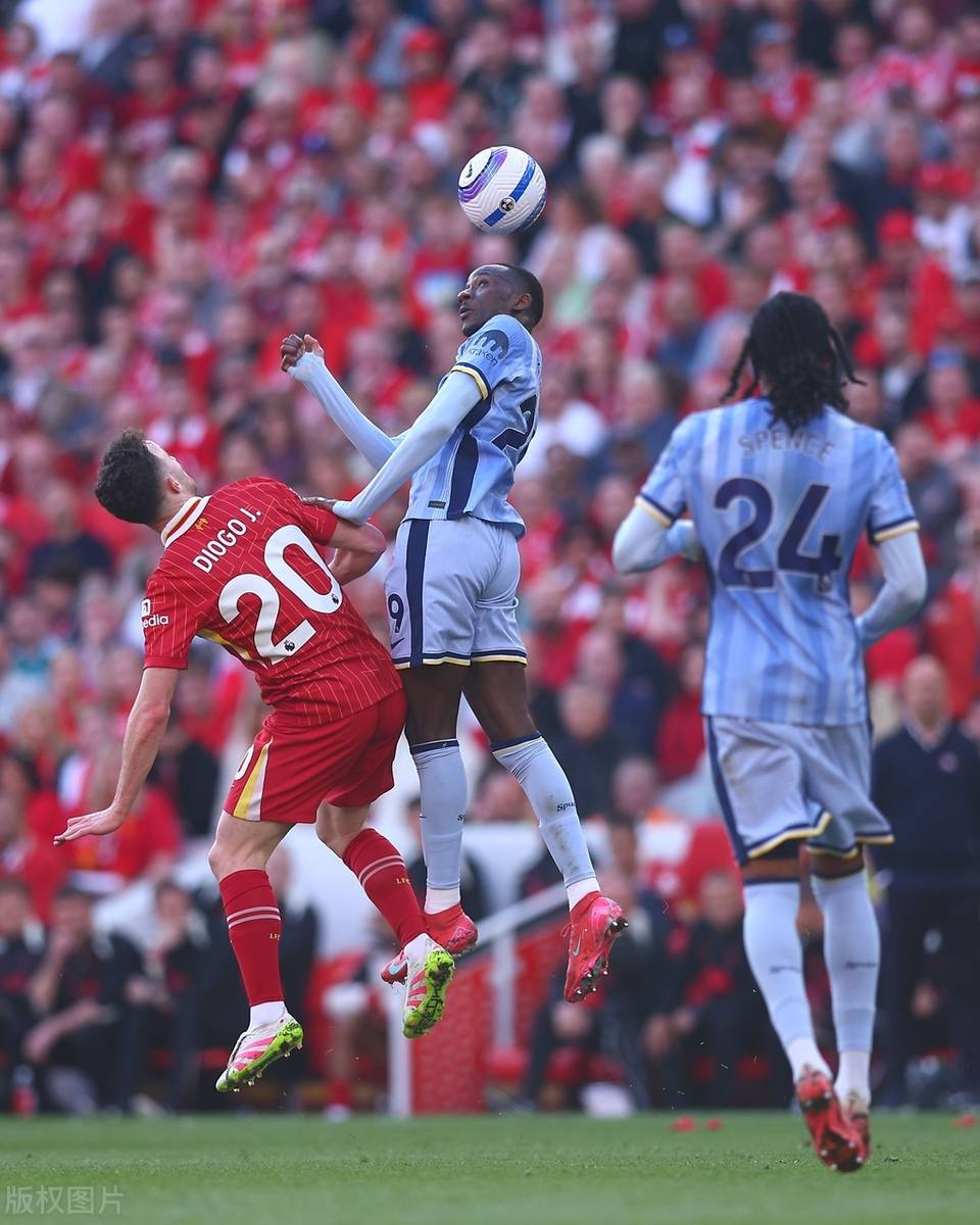 热刺客场不敌强敌,欧冠希望未减 热刺客场不敌强敌,欧冠希望未减