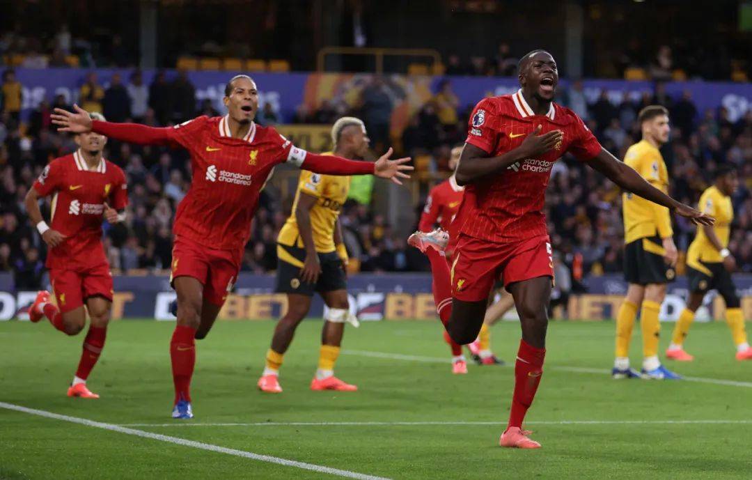 曼联锋线组合默契,世俱杯争冠实力凸显 曼联锋线组合默契,世俱杯争冠实力凸显