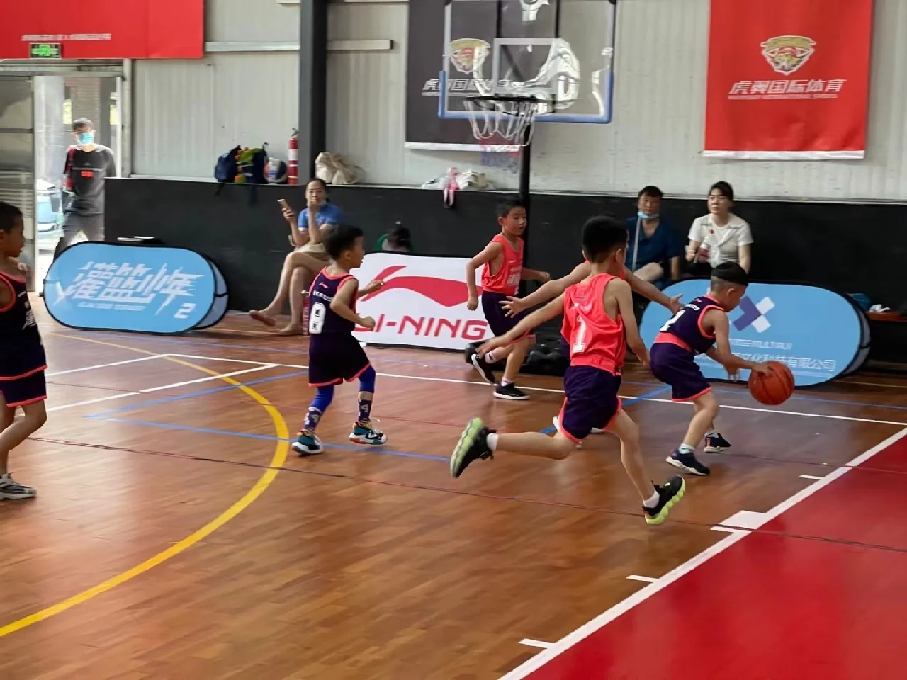 爱游戏体育官网-鹿岛鹿角冲击冠军，锋线磨合进入关键期的简单介绍