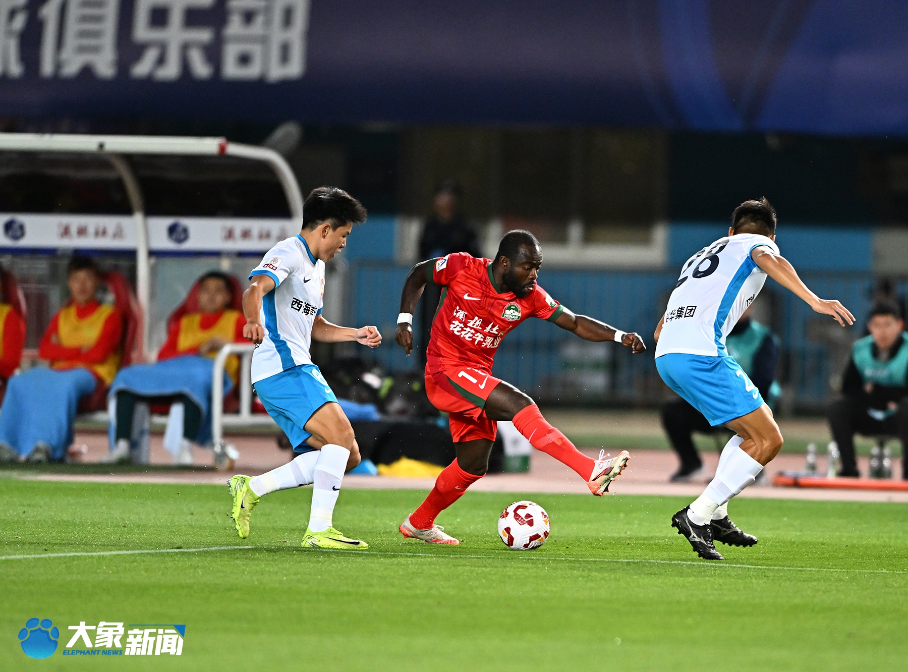 爱游戏登录入口-佛罗伦萨继续连败，陷入保级泥潭的简单介绍