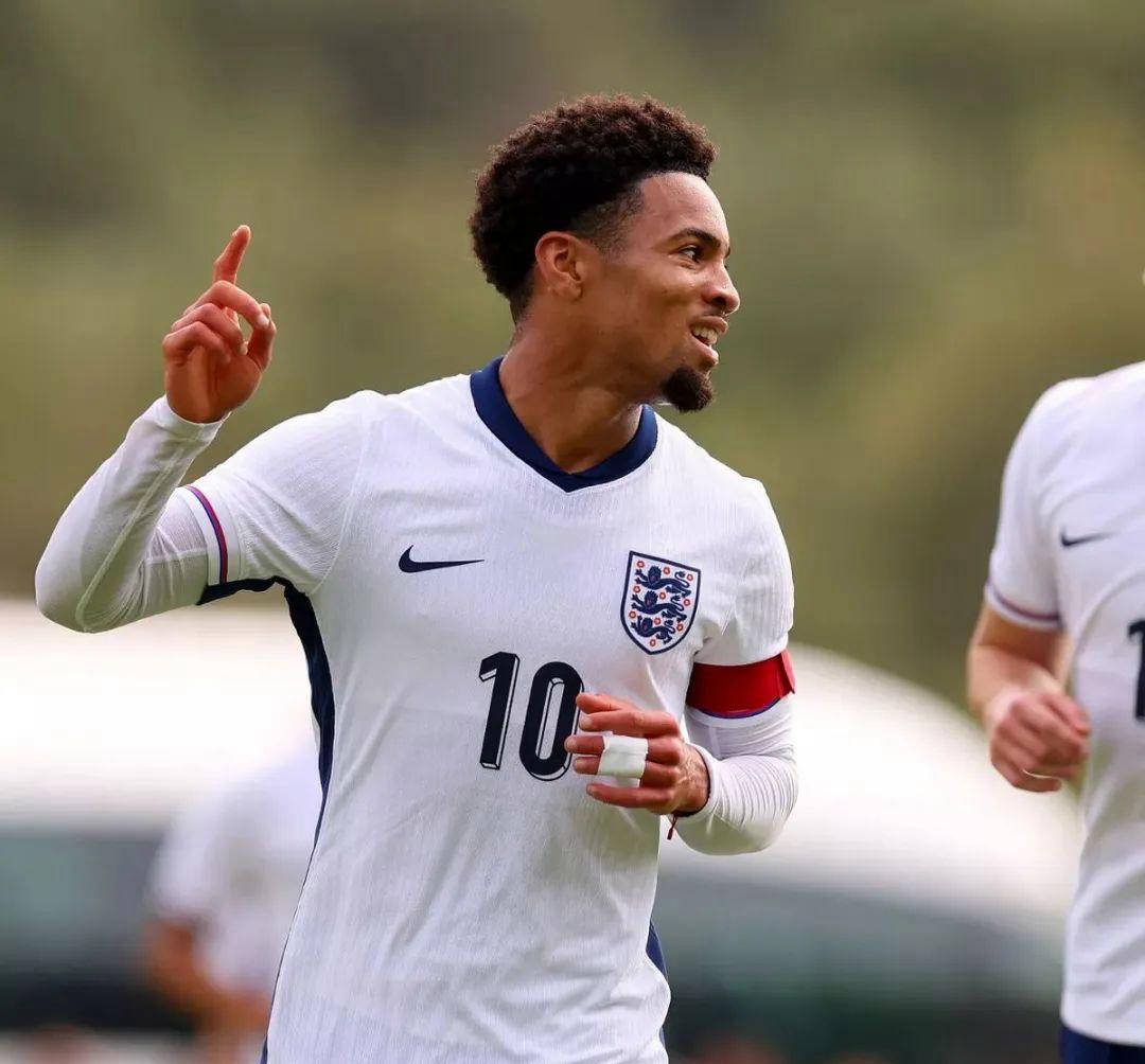 新晋体育明星在国际赛场大放异彩