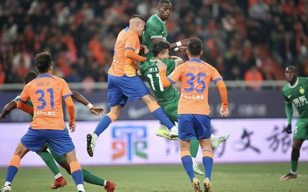 关于国安球员合作默契，逆袭战胜强劲对手的信息