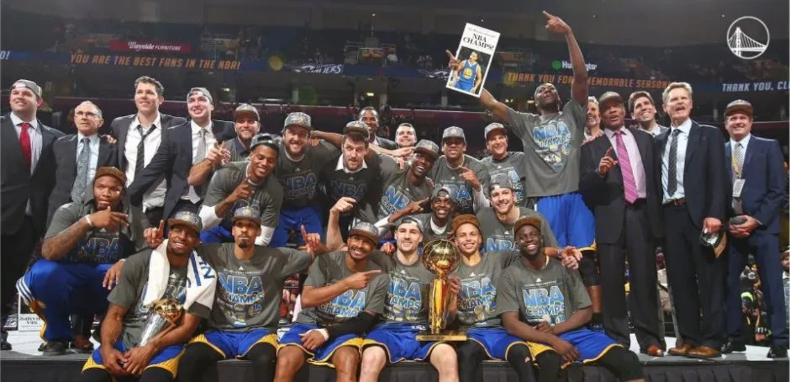 勇士队主场击败骑士队大胜险胜 勇士队主场击败骑士队大胜险胜