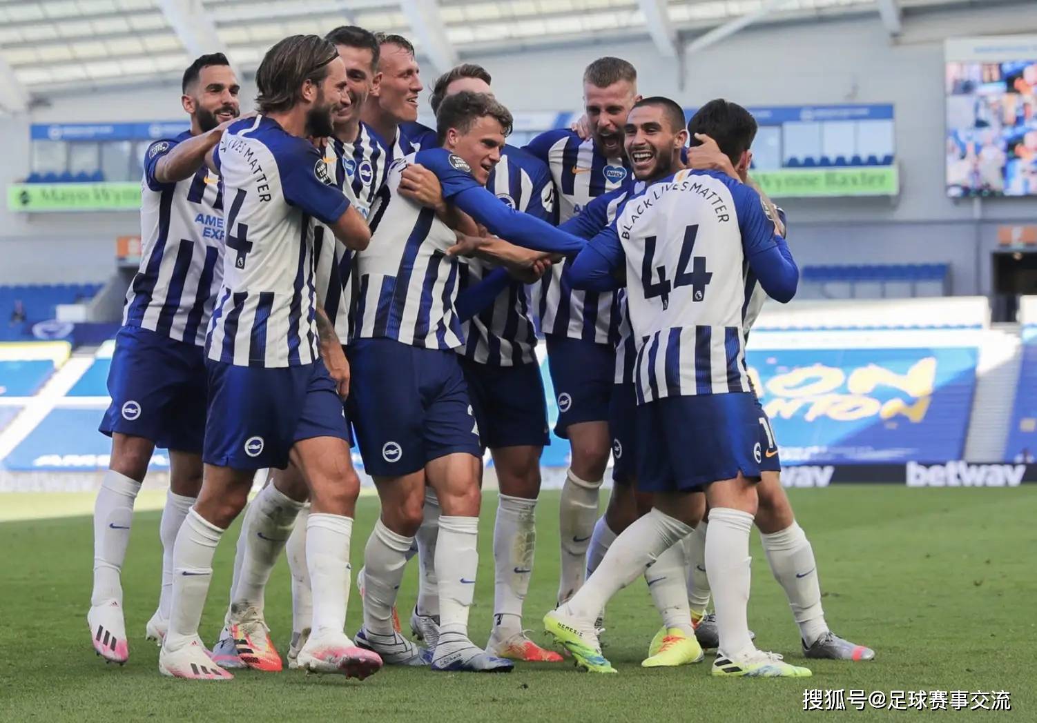 爱游戏app-科隆足球队备战至关重要比赛表现出色