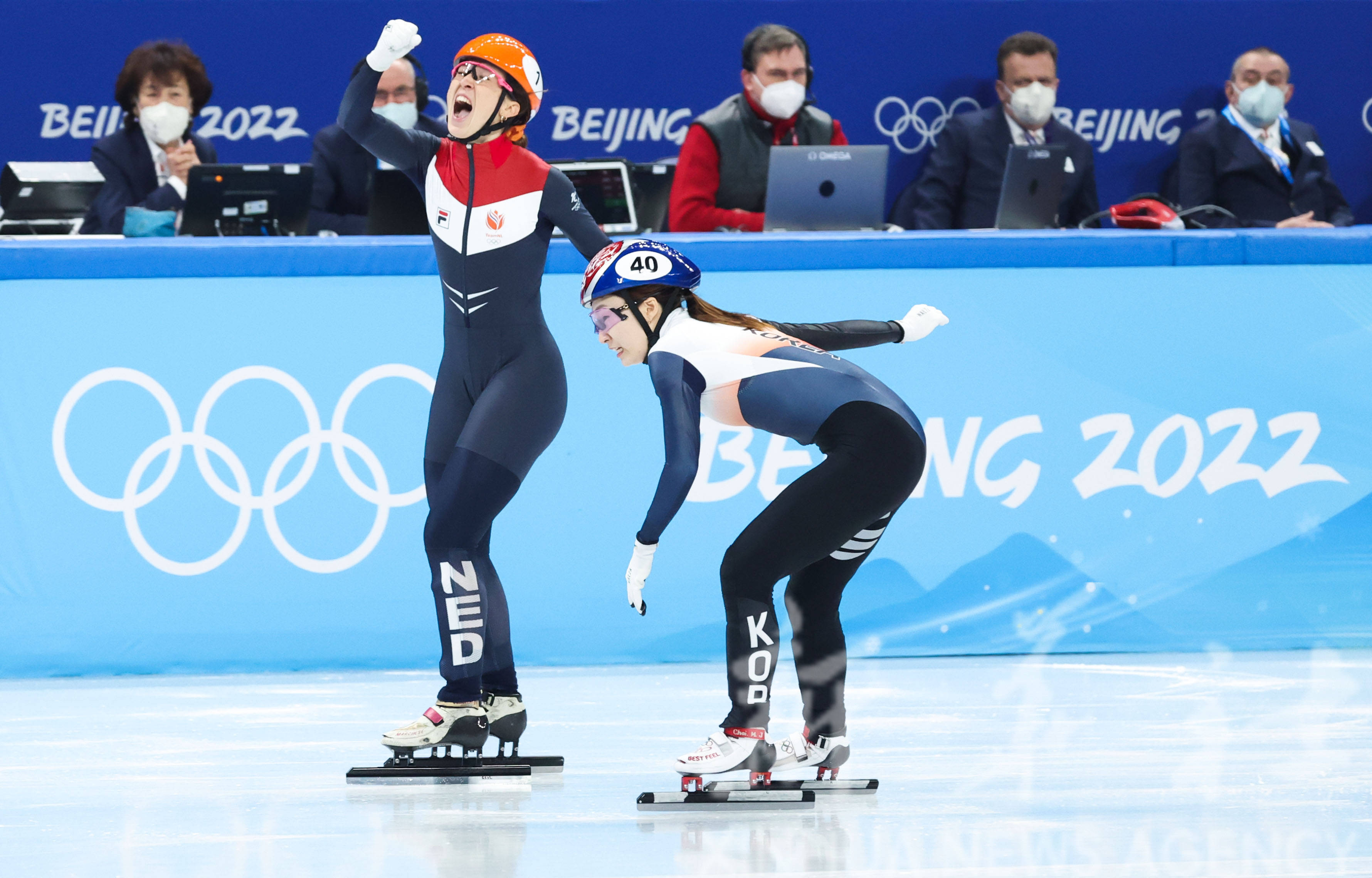 爱游戏体育官网-荷兰速滑选手飞速冠军夺冠！