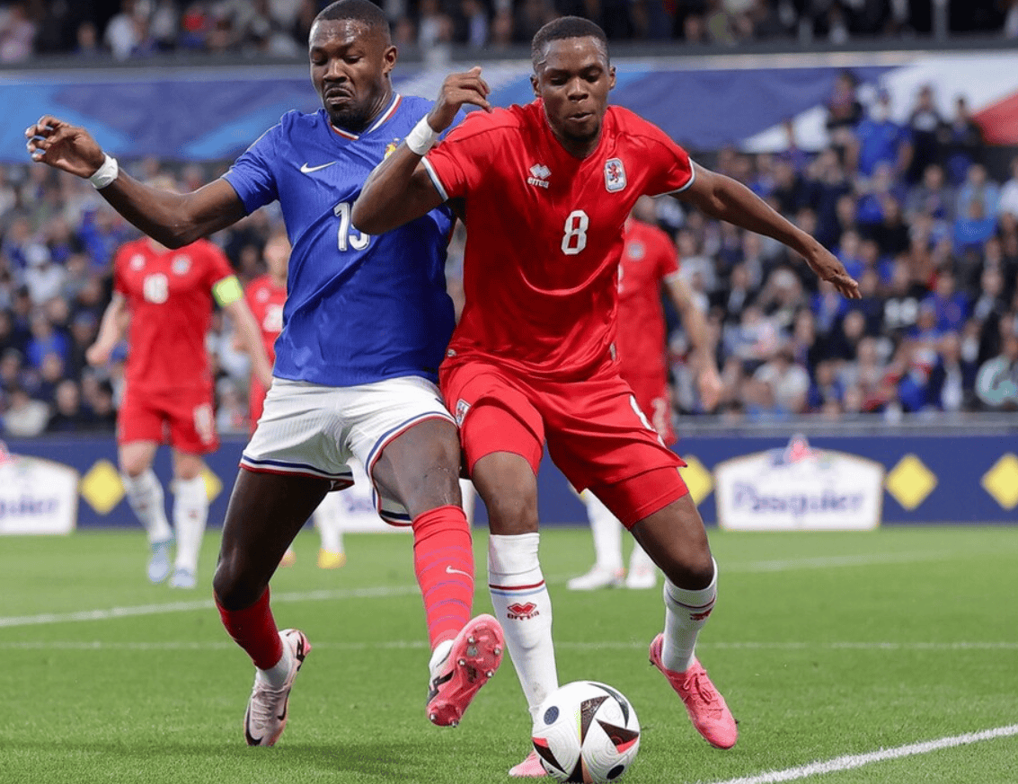 爱游戏亚洲官网-法国队狂胜对手，实现全面胜利