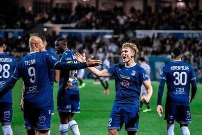 亚眠主场战胜对手，挽回颓势