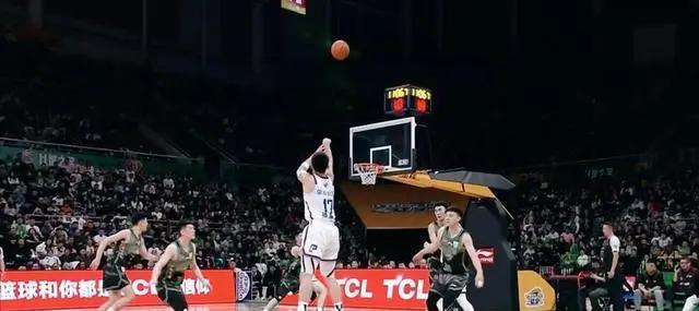 爱游戏入口-辽宁男篮队员获得创纪录胜利