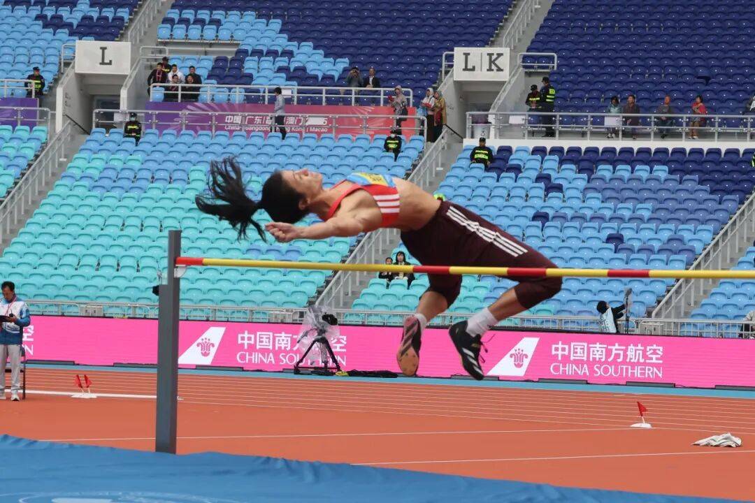 爱游戏亚洲官网-塞尔维亚跳高运动员斩获冠军